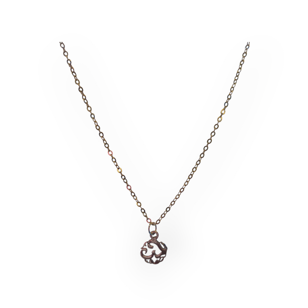 Silver hub (love) necklace