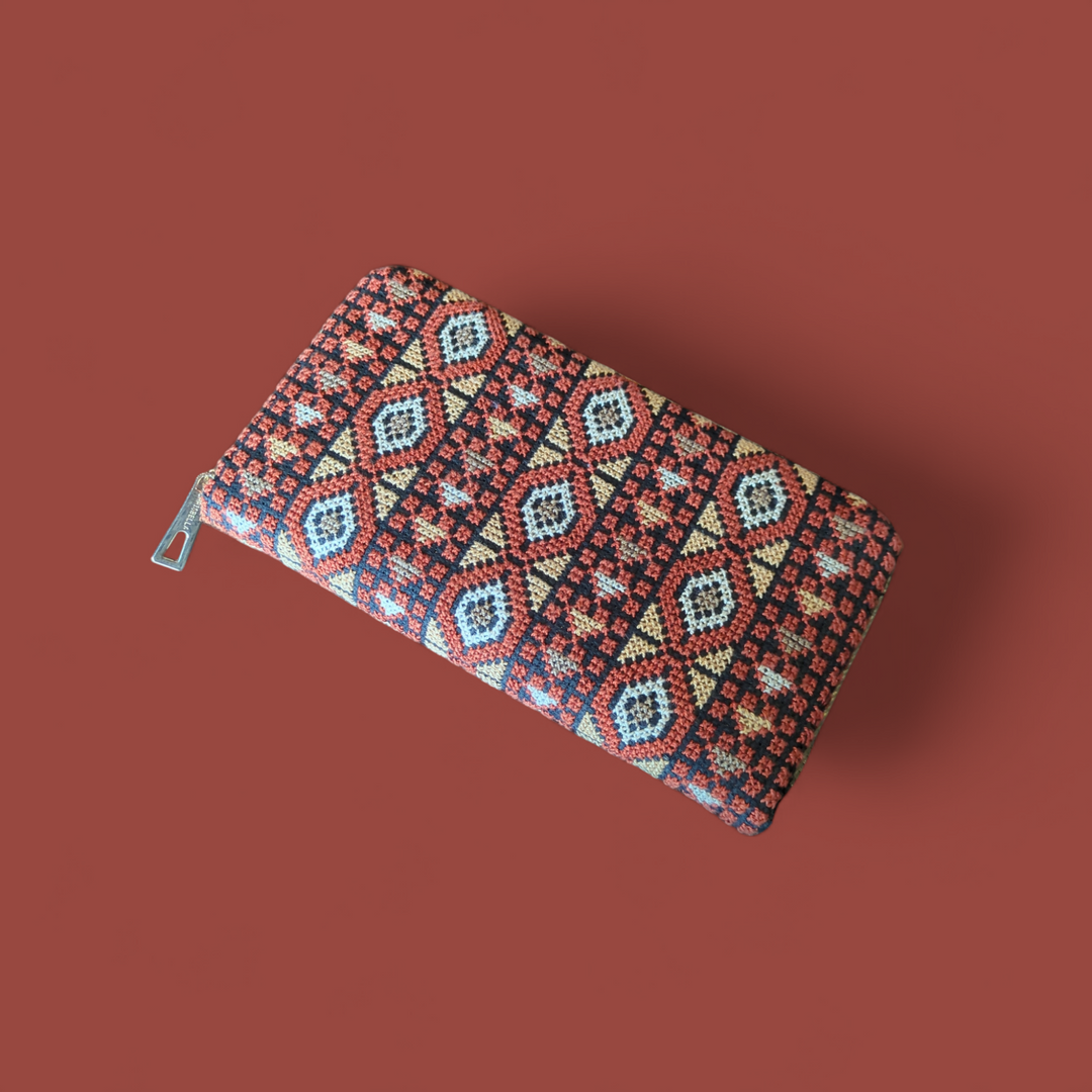 Tatreez Zip up clutch
