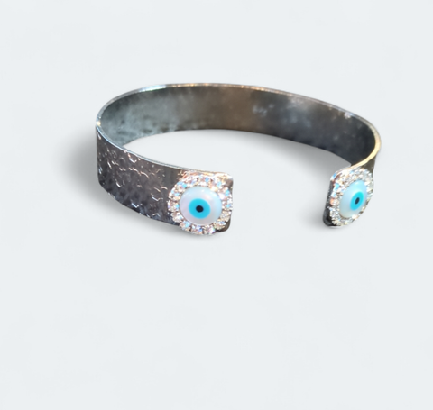 Hammered Silver Evil Eye Cuff (Loujain)