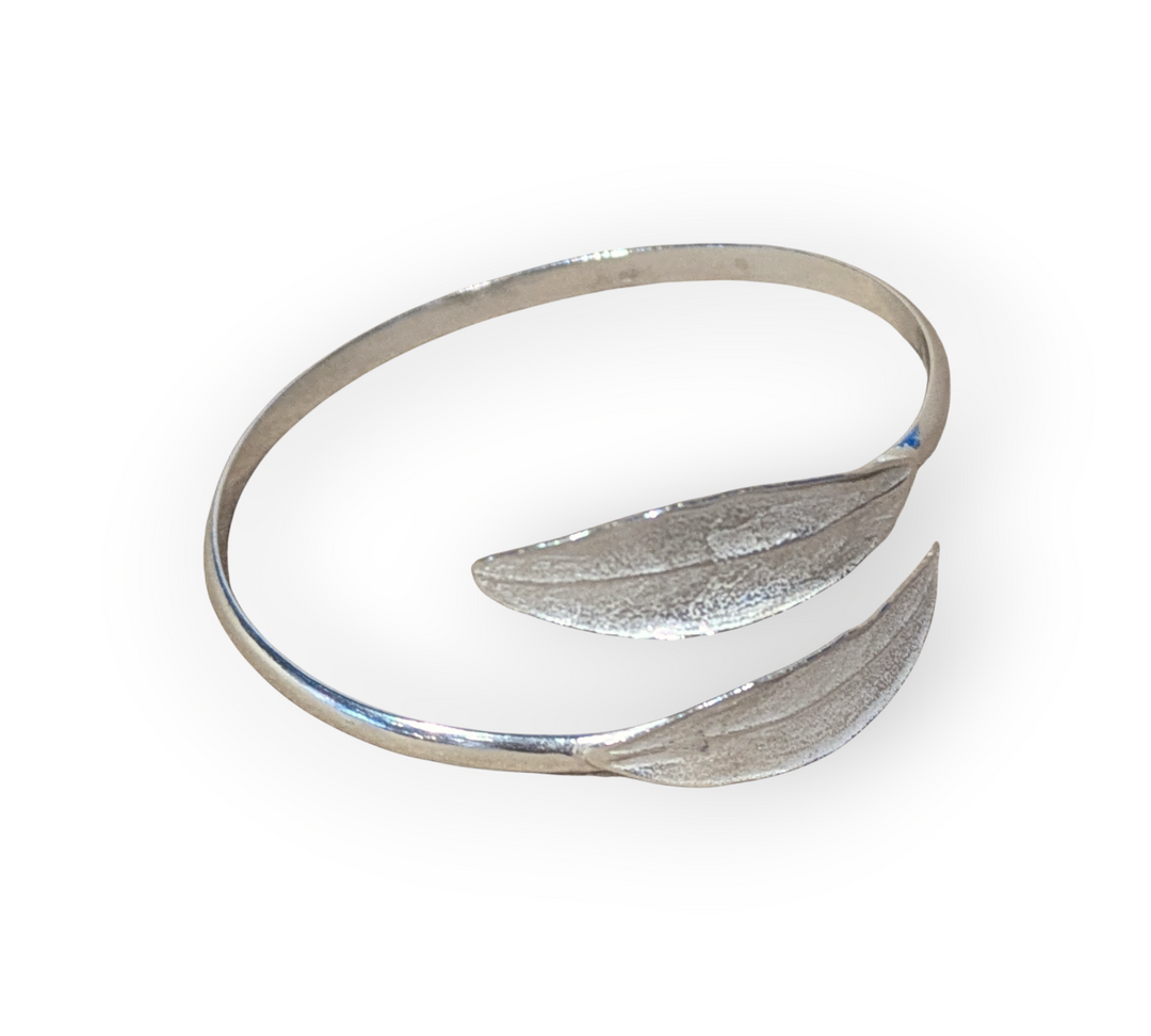 Sterling Silver Snake Bracelet with 2-Olive Leaf