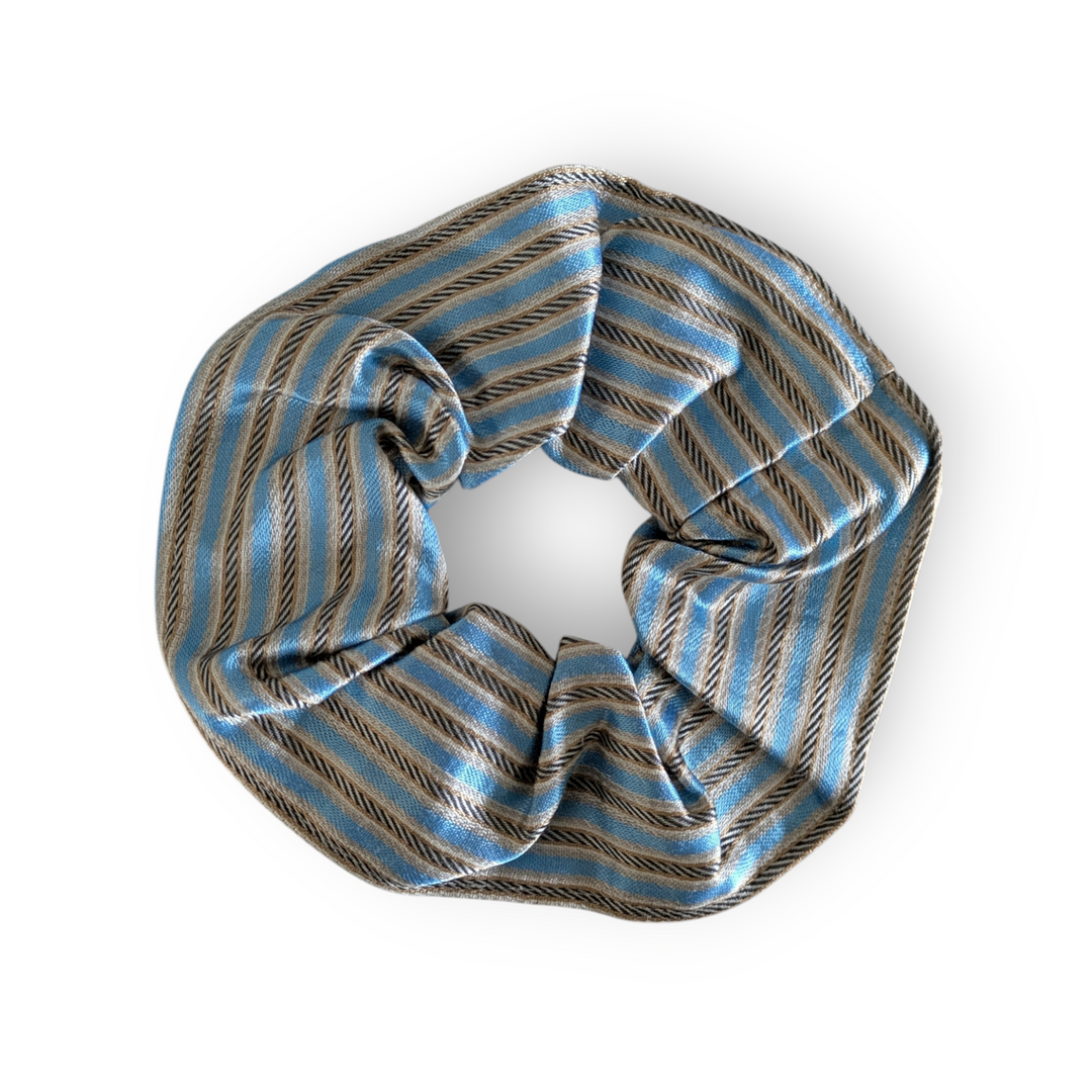 Saya Scrunchie