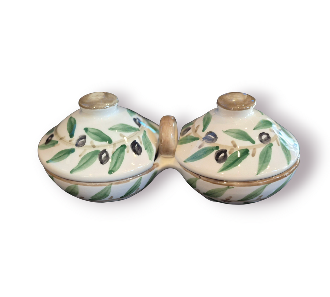 Njubeil: Zeit and Zaatar Server with Lids