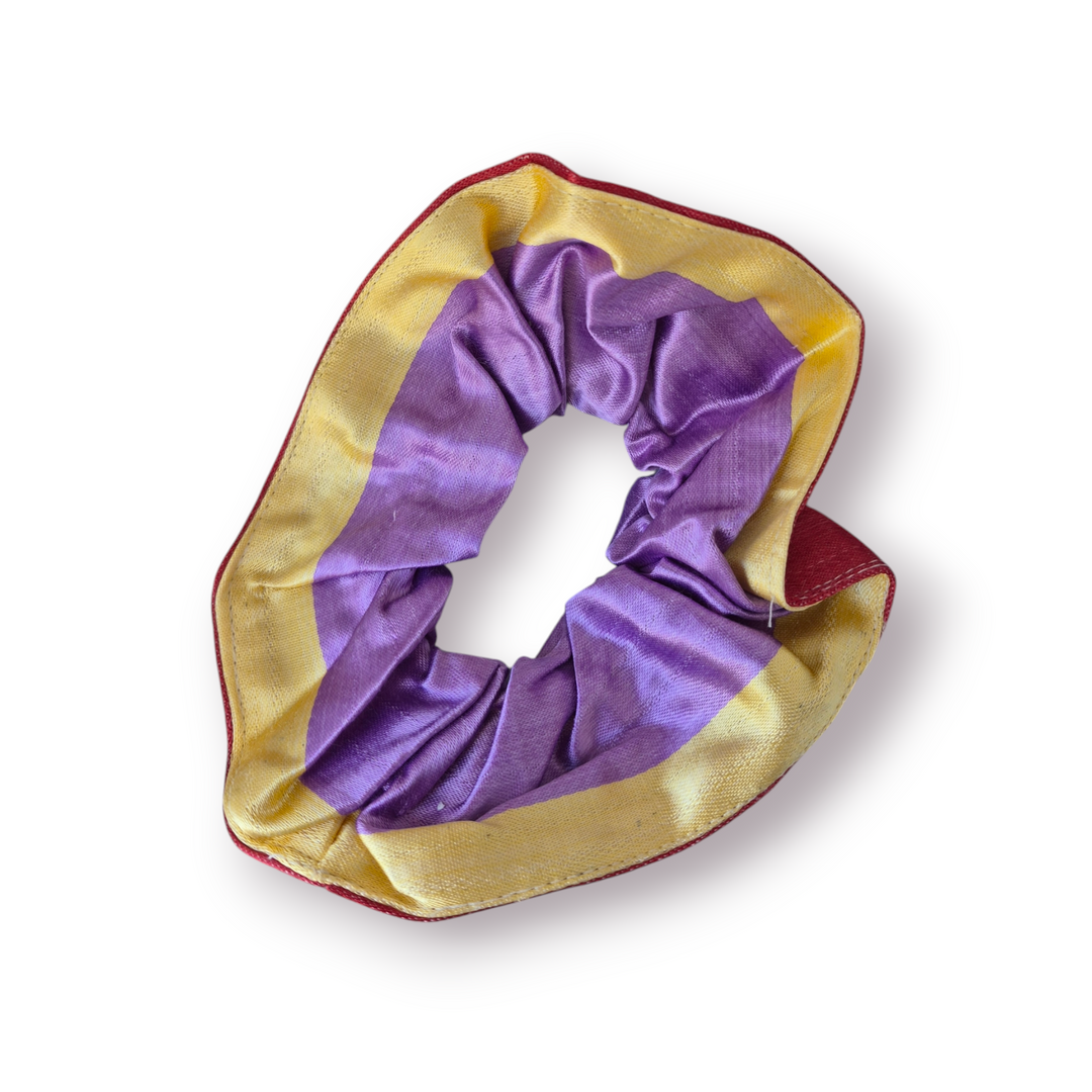 Saya Scrunchie