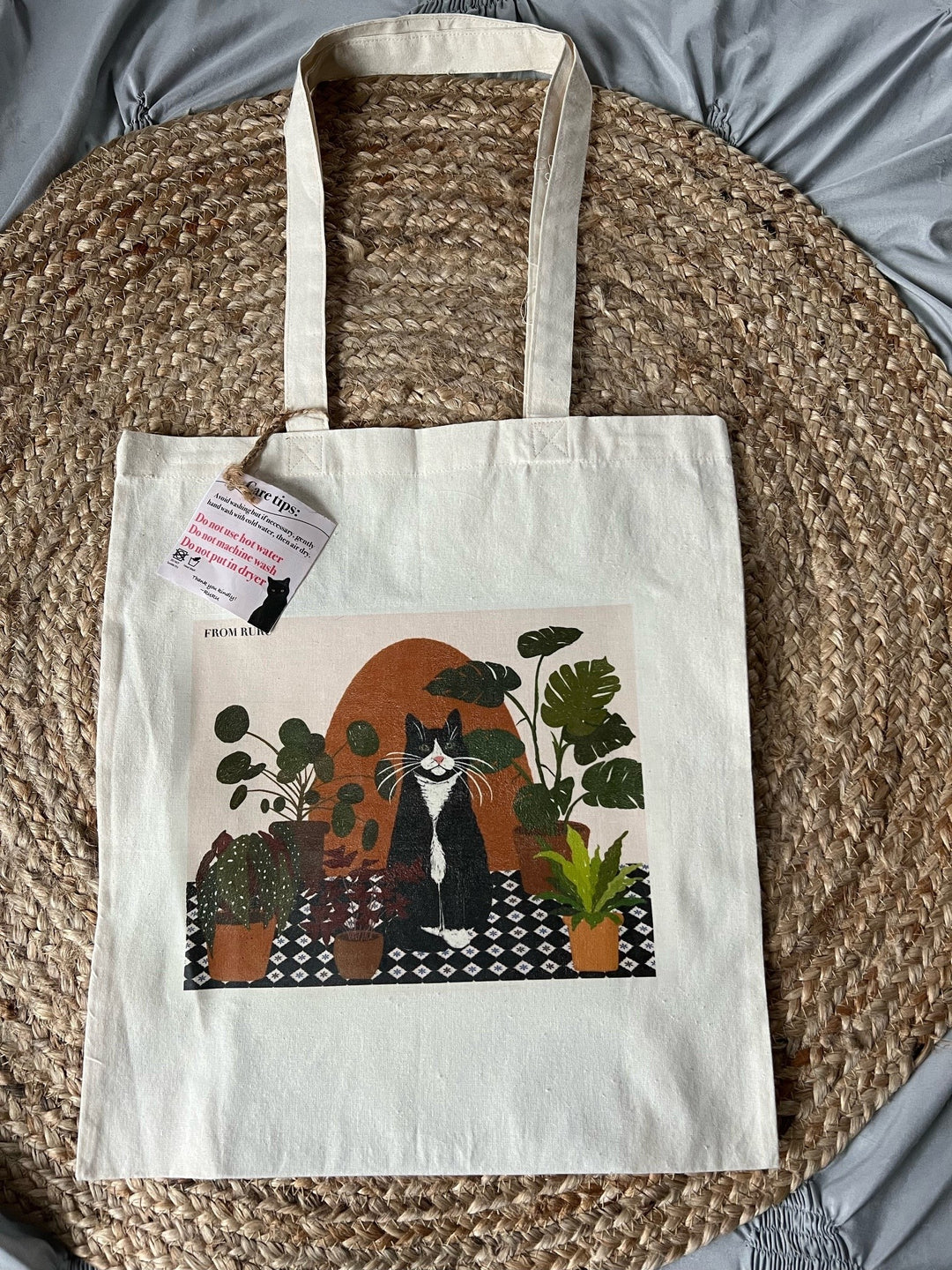 Ruru Cat Tote Bag